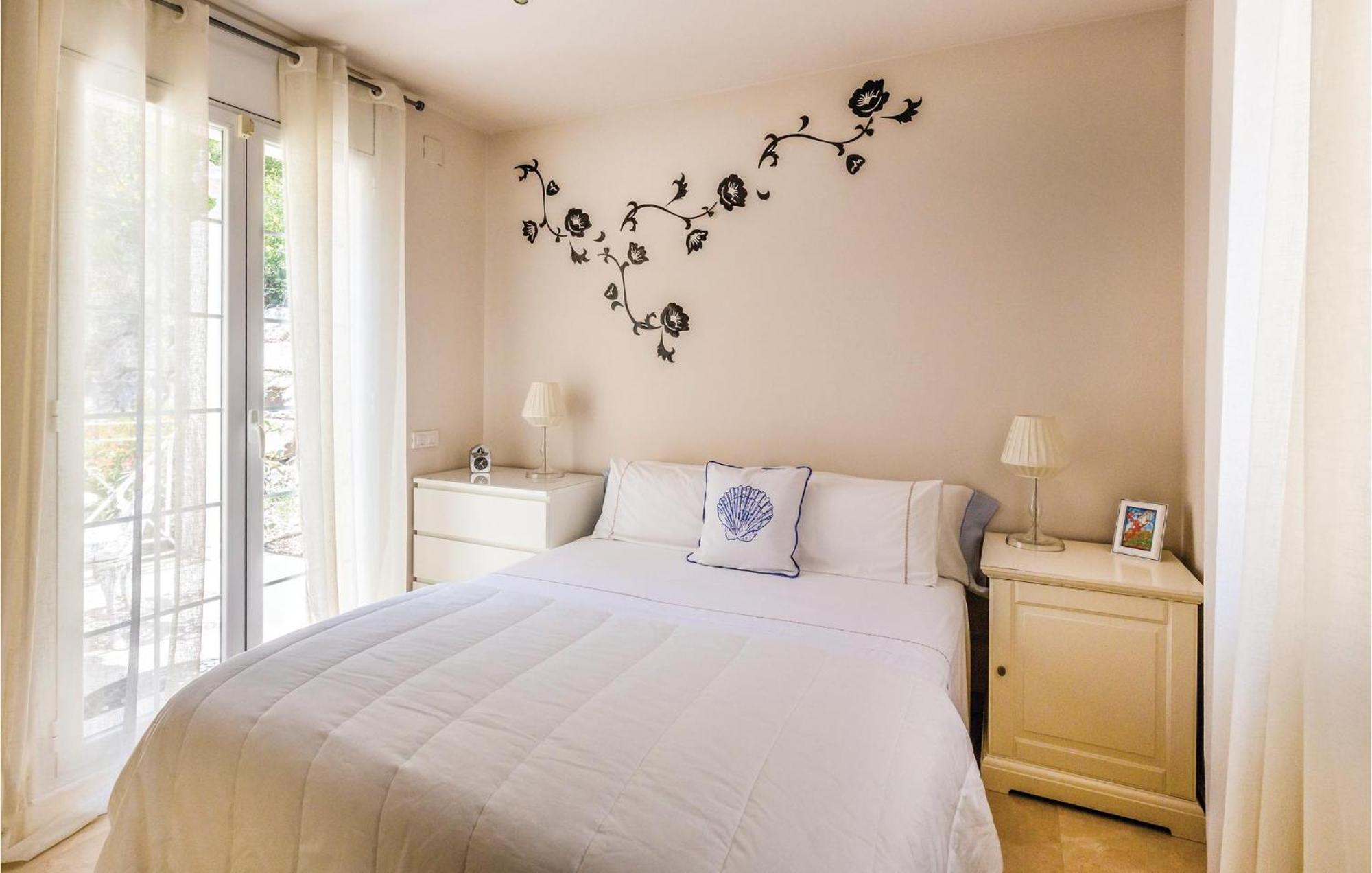 Nice Home In Cabrils With House A Mountain View Bagian luar foto
